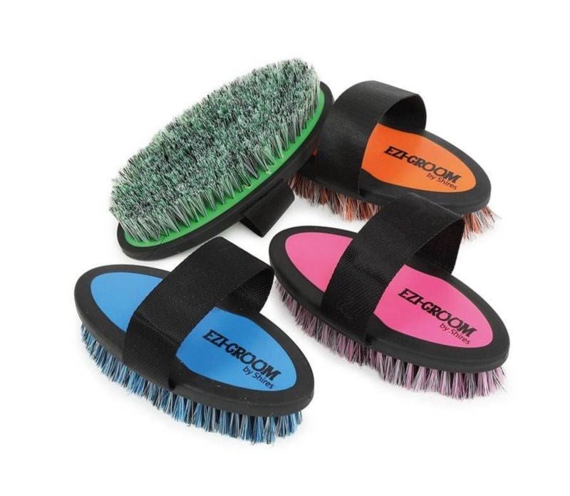 Ezi-Groom By Shires Grip Body Brush - Image 5