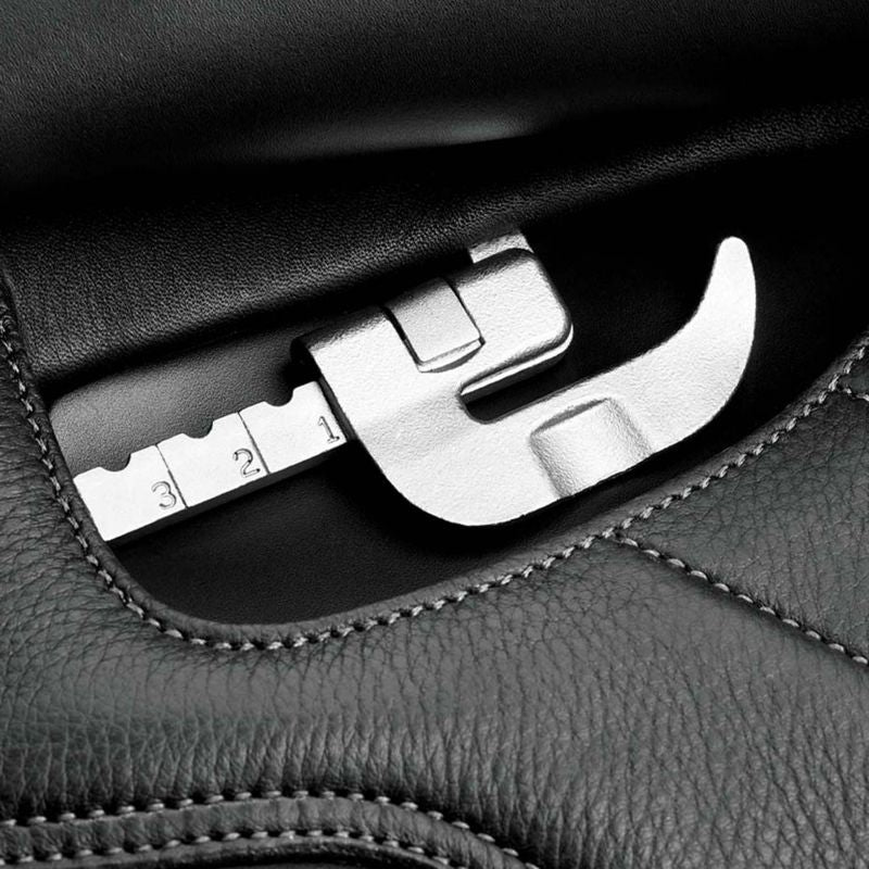 Bates Dressage plus Adj Bar Cair III Saddle 16 - Image 3