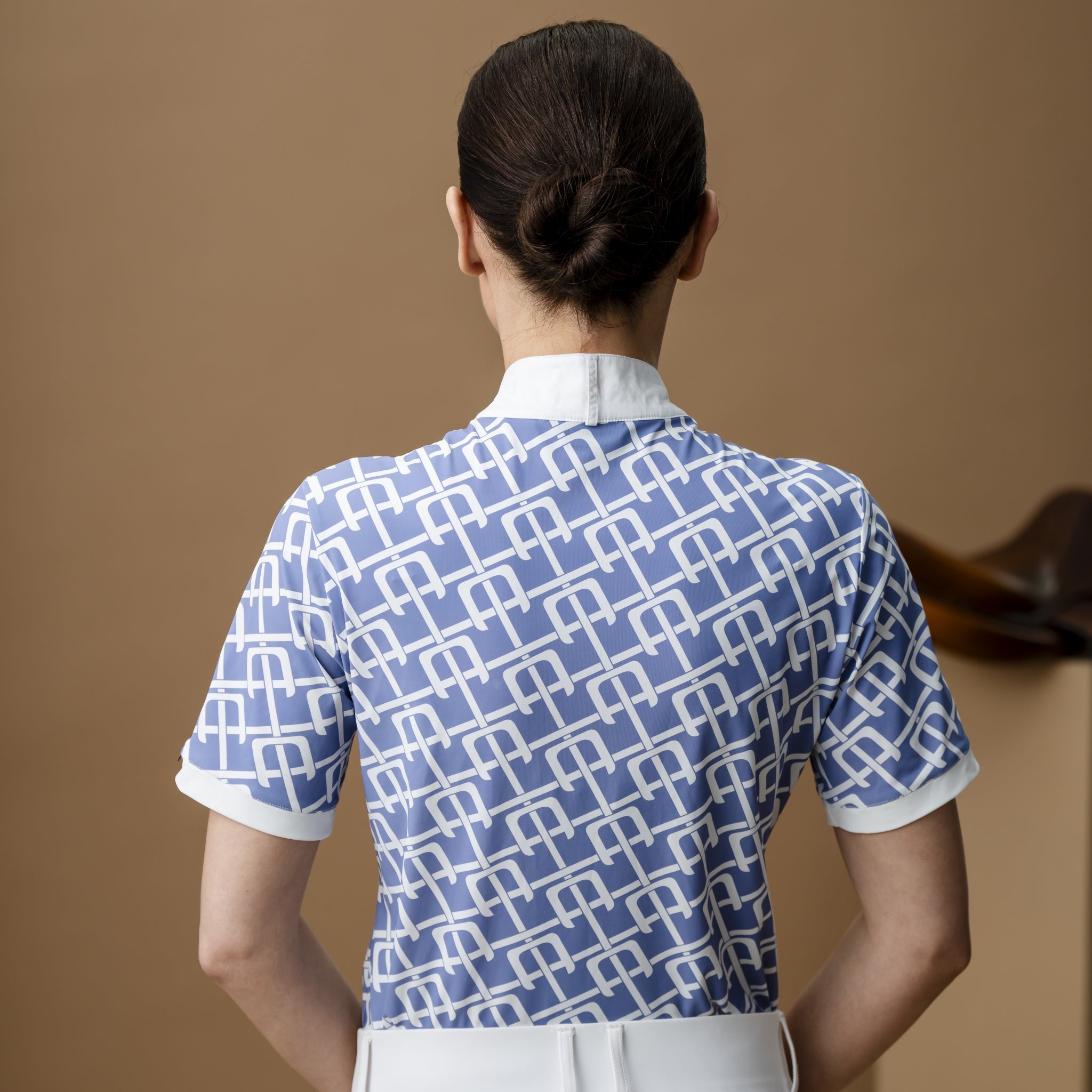 AA Alcina Short Sleeve Show Shirt - Image 5