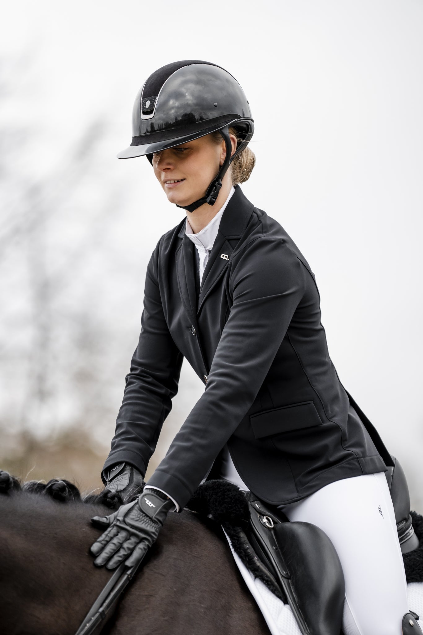 AA Platinum Motion Flex Pro Jacket - Image 4