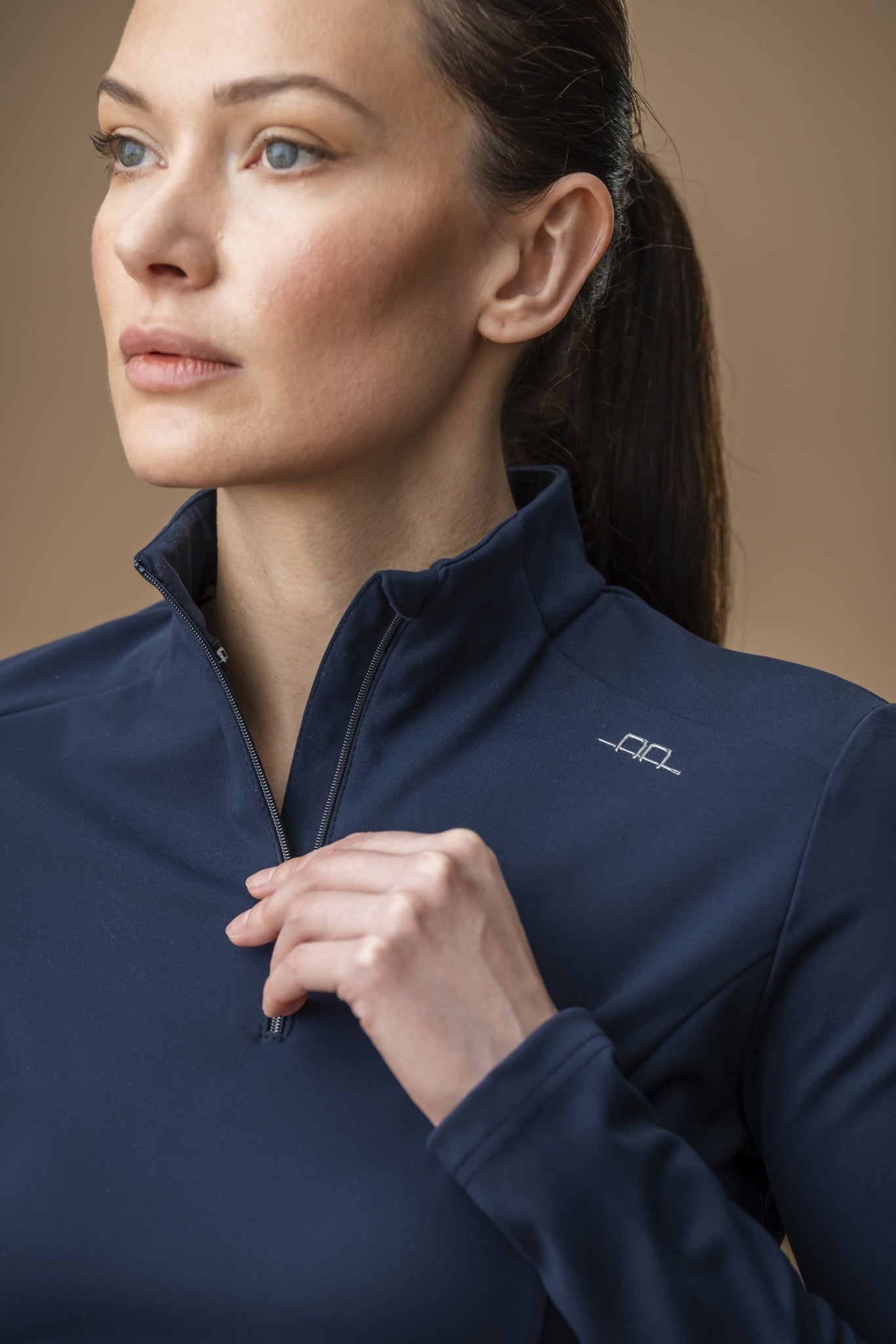 AA Ladies Alize Inverno Training Top - Image 5